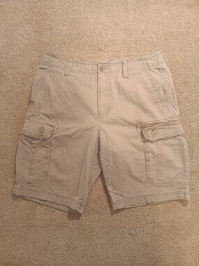 Old Navy Tan Khaki Men's Cargo Shorts (32W)